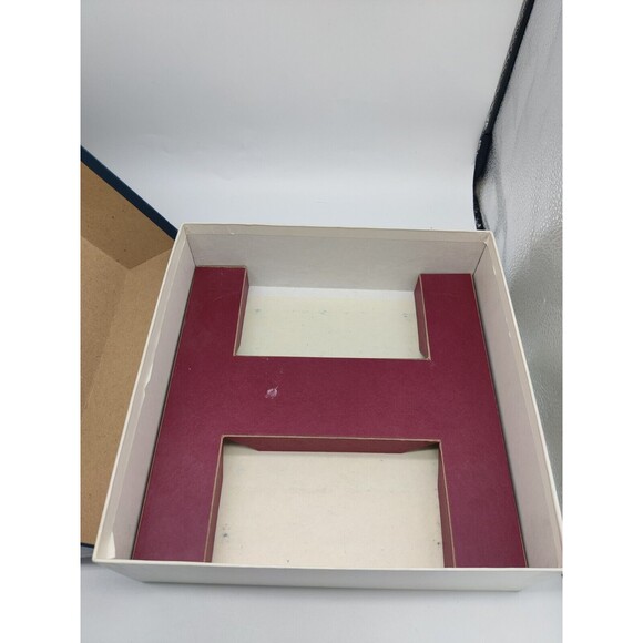 Vintage 1981 Trivial Pursuit Replacement BOX ONLY EMPTY BOX MasterGame Genus Ed. - Picture 6 of 10